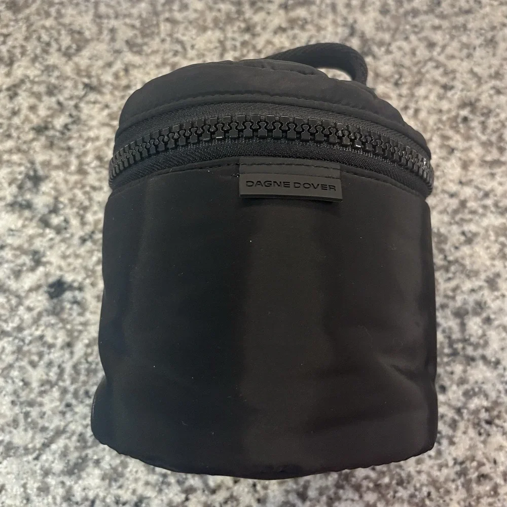 Dagne Dover good preowned